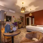 Fletcher Hotel-restaurant Klein Zwitserland Hotel 4*