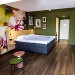 Fletcher Hotel-restaurant Klein Zwitserland Hotel 4*