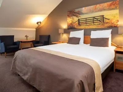 Fletcher Hotel-restaurant Klein Zwitserland 4* هيلسوم