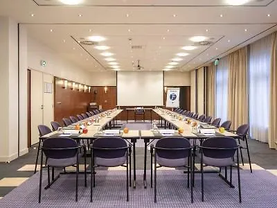 Fletcher Hotel-restaurant Klein Zwitserland هيلسوم
