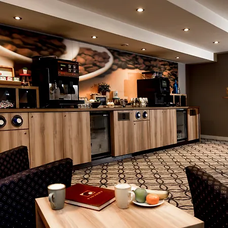 Fletcher Hotel-restaurant Klein Zwitserland فندق