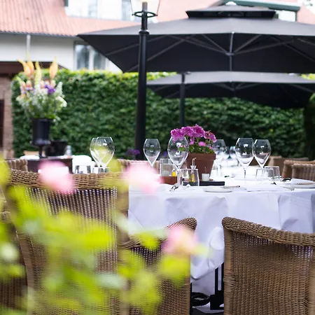 Fletcher Hotel-restaurant Klein Zwitserland فندق 4*