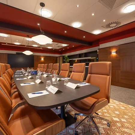 Fletcher Hotel-restaurant Klein Zwitserland فندق