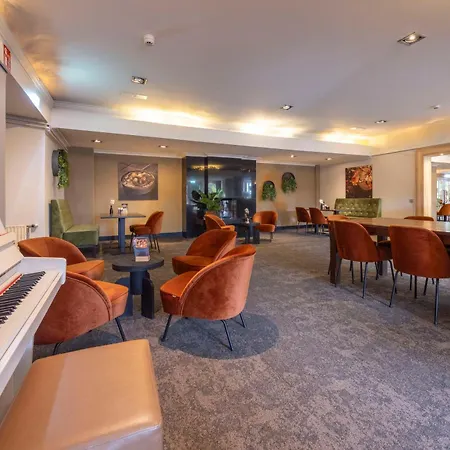 Fletcher Hotel-restaurant Klein Zwitserland هيلسوم