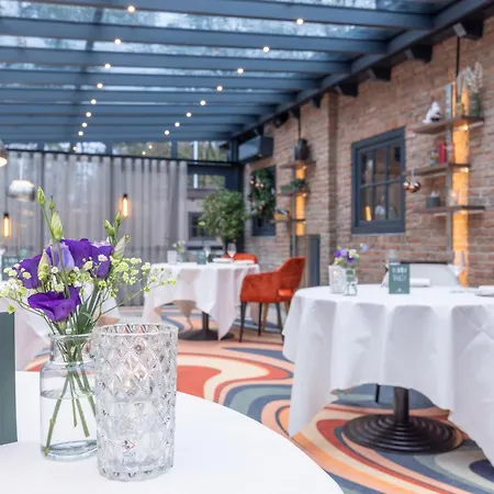 فندق Fletcher Hotel-restaurant Klein Zwitserland هيلسوم