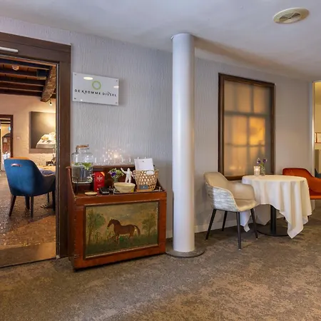 Fletcher Hotel-restaurant Klein Zwitserland فندق 4*