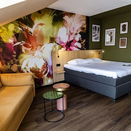 Fletcher Hotel-restaurant Klein Zwitserland Отель Heelsum