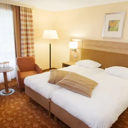 Fletcher Hotel-restaurant Klein Zwitserland 4*