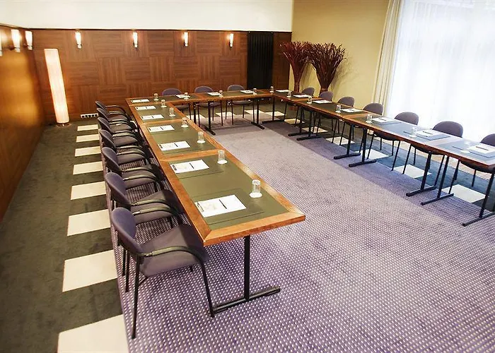 Fletcher Hotel-restaurant Klein Zwitserland 4* Heelsum